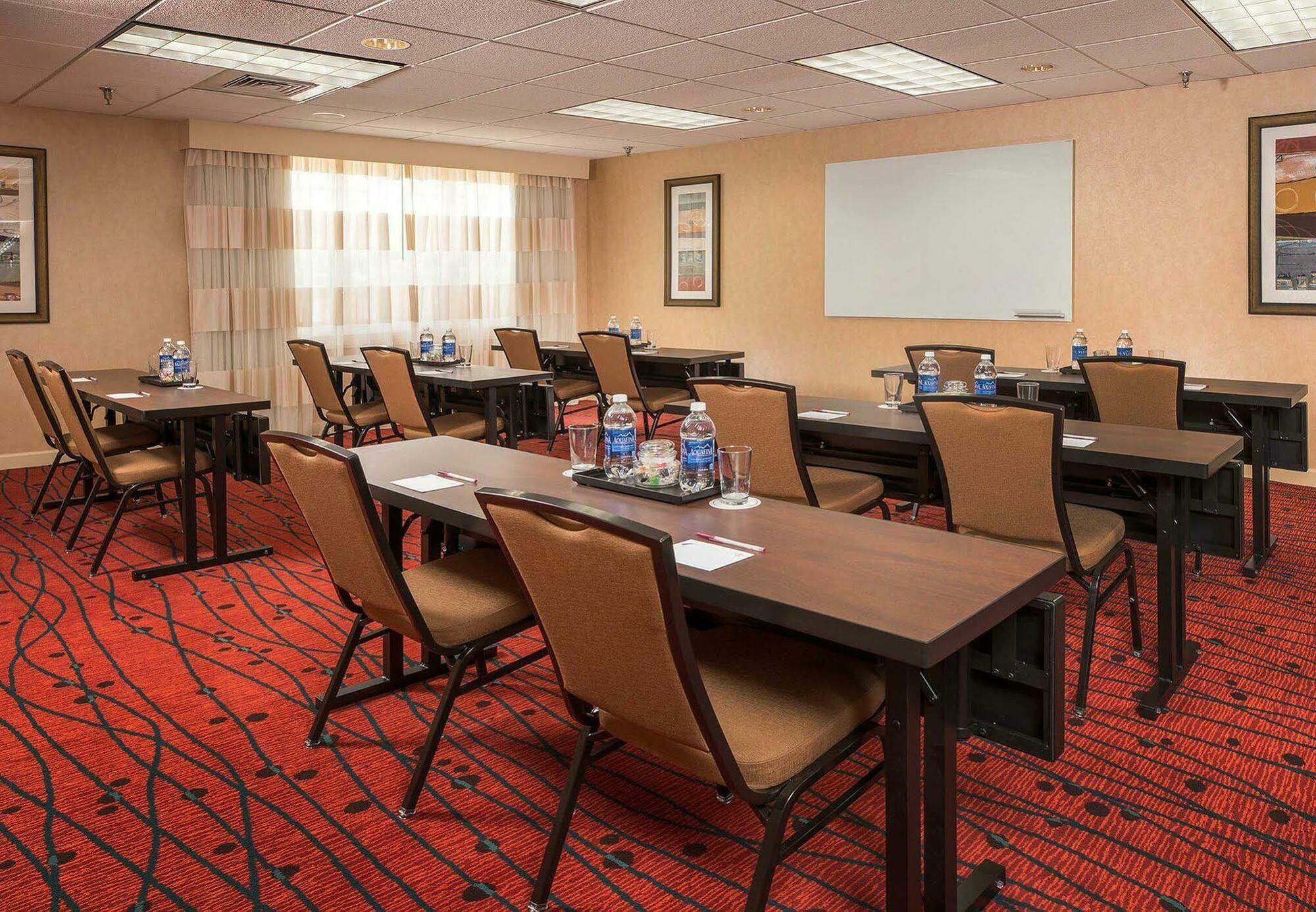 Residence Inn Fairfax Merrifield Buitenkant foto